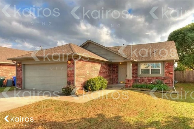 Building Photo - 2720 Edgemere Dr