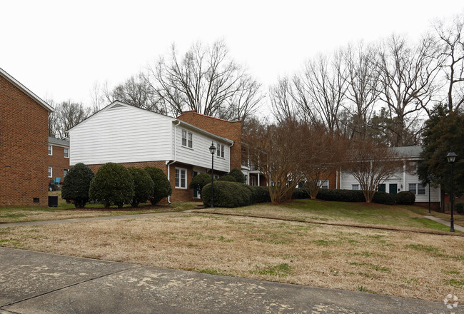 Building Photo - Georgetown Manor