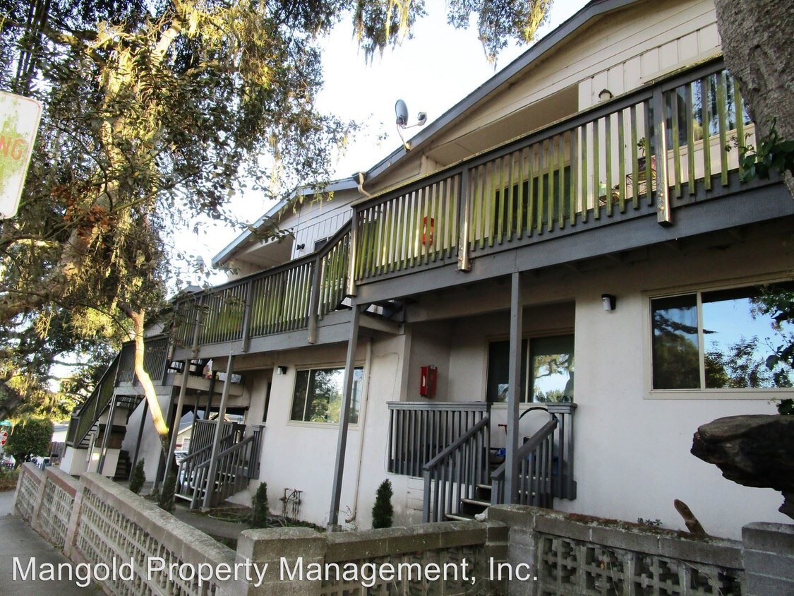 Building Photo - 2 br, 1 bath House - 2001 David Ave. #B