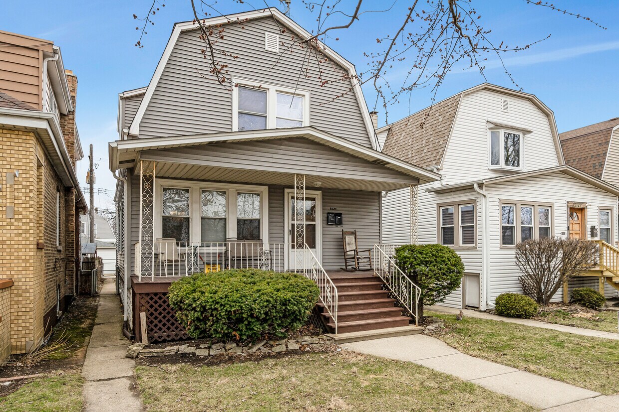 Primary Photo - 5620 N Marmora Ave
