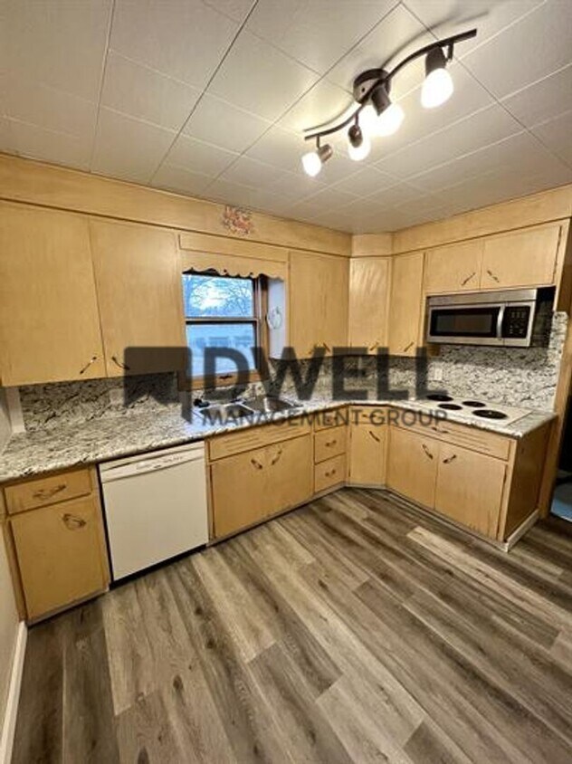 Primary Photo - 403 10th Street Northwest, Austin, MN 55912