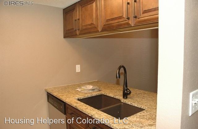 Building Photo - 2 br, 1.5 bath House - 6110 Habitat Drive #K1