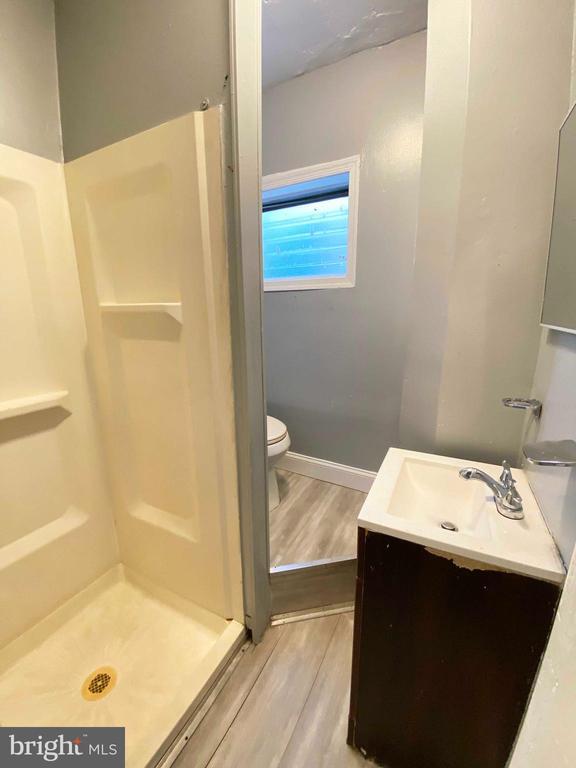 Foto del edificio - 3050 Hartville St