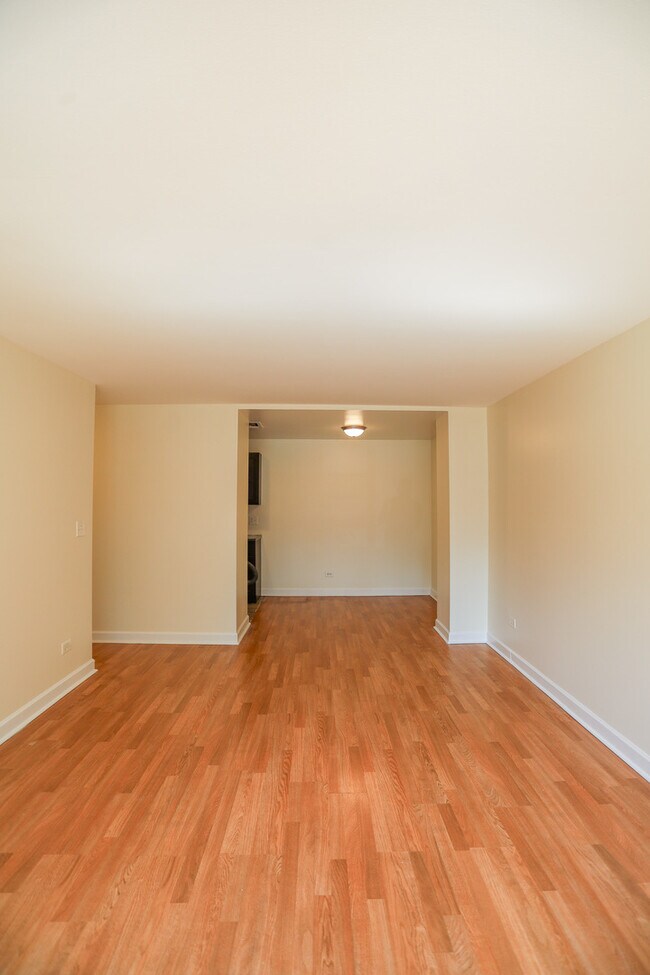 Foto del edificio - 1775 W Highland Ave