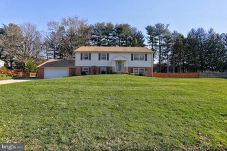 Building Photo - 3229 Ramblewood Rd