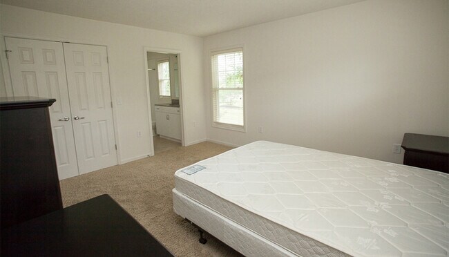 Building Photo - 2136 Purple and Gold Way