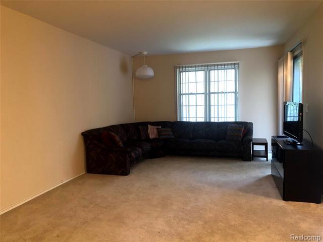 Foto del edificio - 31870 Kingswood Ln