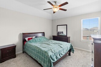 Building Photo - 4435 Bearberry Ave