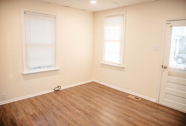 Foto del edificio - 5972 Pine St