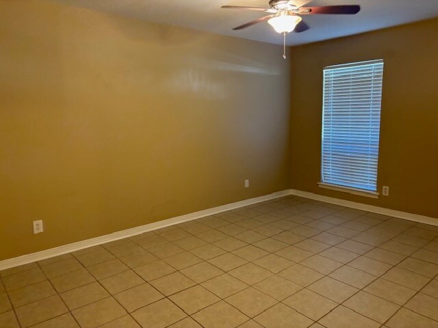 Foto del edificio - 4075 Springdale Rd