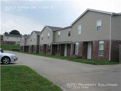 Primary Photo - 2BD/1.5BA Townhouse w/ Washer & Dryer Hookup