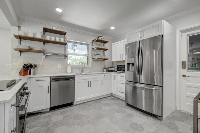 Building Photo - 309 Rilyn Dr