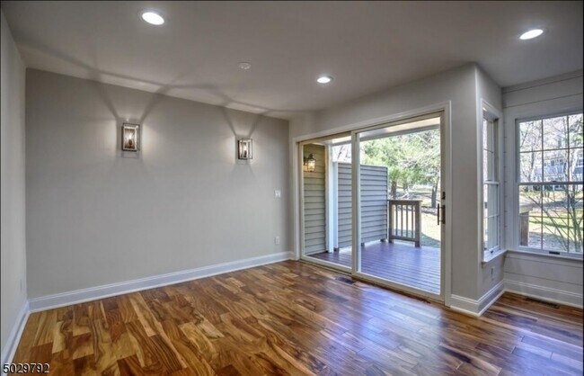 Building Photo - 73 Stone Run Rd