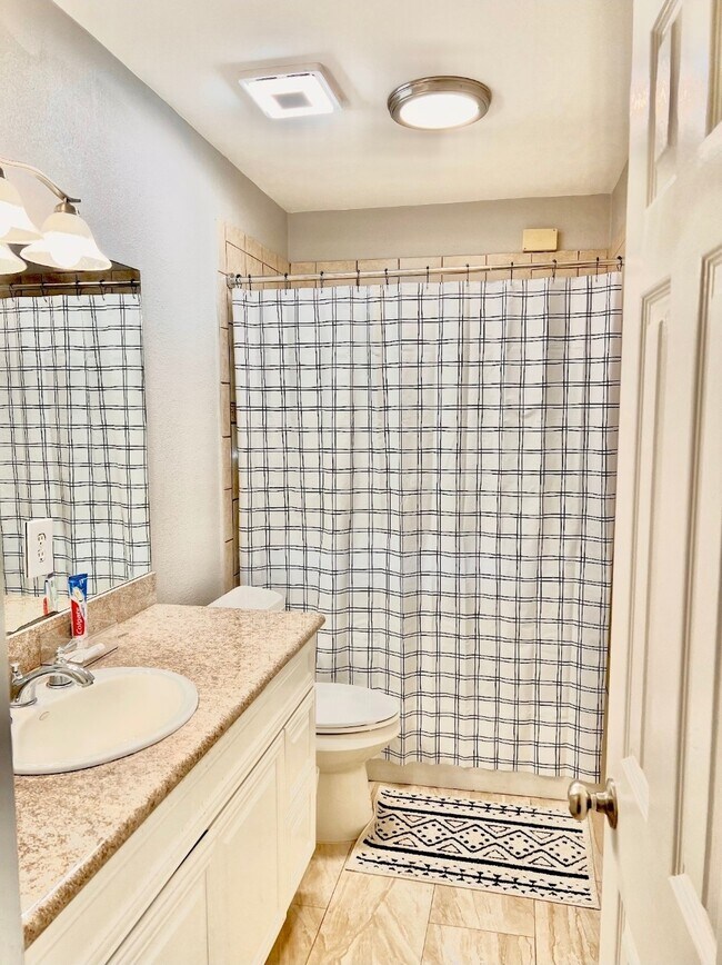 Foto del edificio - 1514 W 21st St