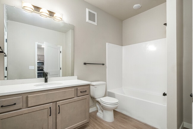 1 Bed Island - Welcome to Farmstead Townhomes
