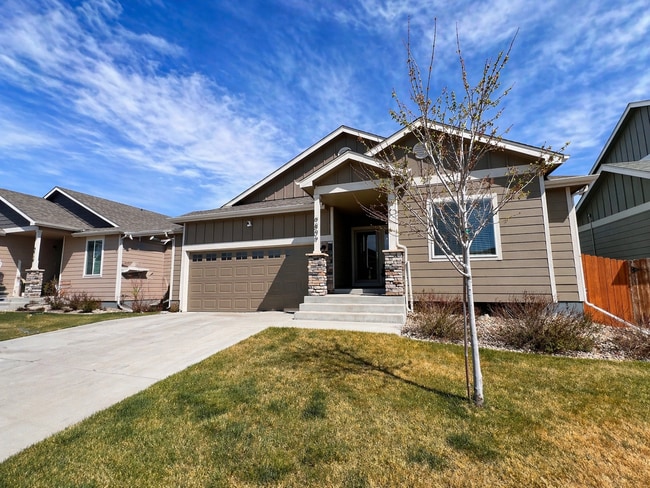Stunning 5 Bedroom Ranch Home in Lorson Ranch! - Stunning 5 Bedroom Ranch Home in Lorson Ranch!