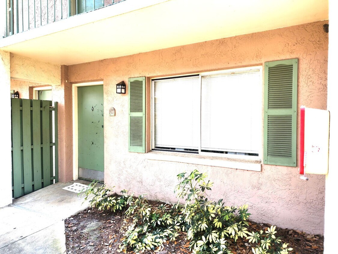 Foto principal - 1 BR/1 BA Condo; Ground Floor Unit; All-Ti...