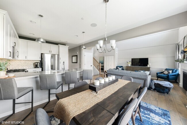 Foto del edificio - 3225 N Heritage Ln