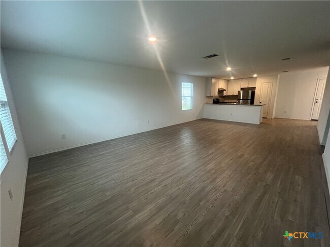 Foto del edificio - 3031 Shore Lark