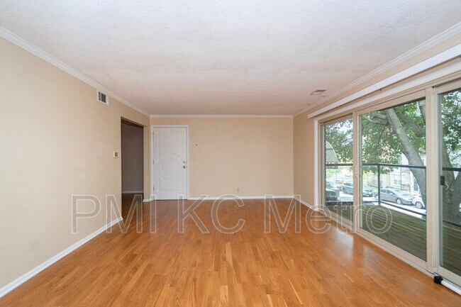 Building Photo - 4618 Holly St