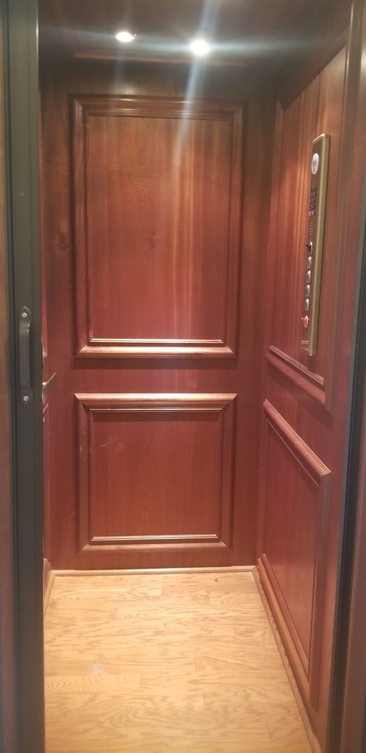 Foto del edificio - DOWNTOWN LIVING! BEAUTIFUL 3 Bed 2 full 2 ...