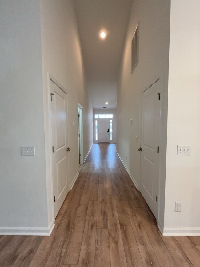 Foto del edificio - 3084 Adventure Way