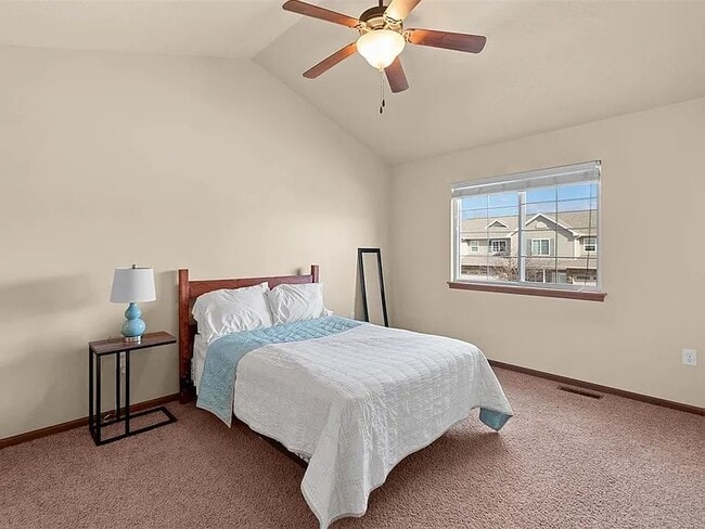 Photo - 1635 Burr Dr (North Liberty, IA) Apartment