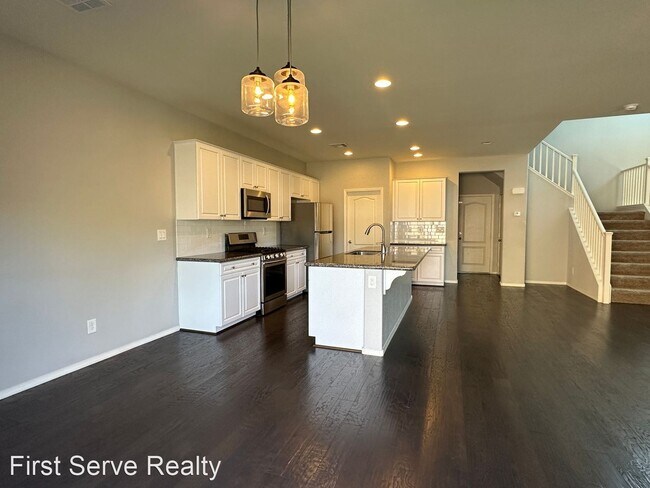 Building Photo - 4 br, 2.5 bath House - 10560 Mount Blackbu...