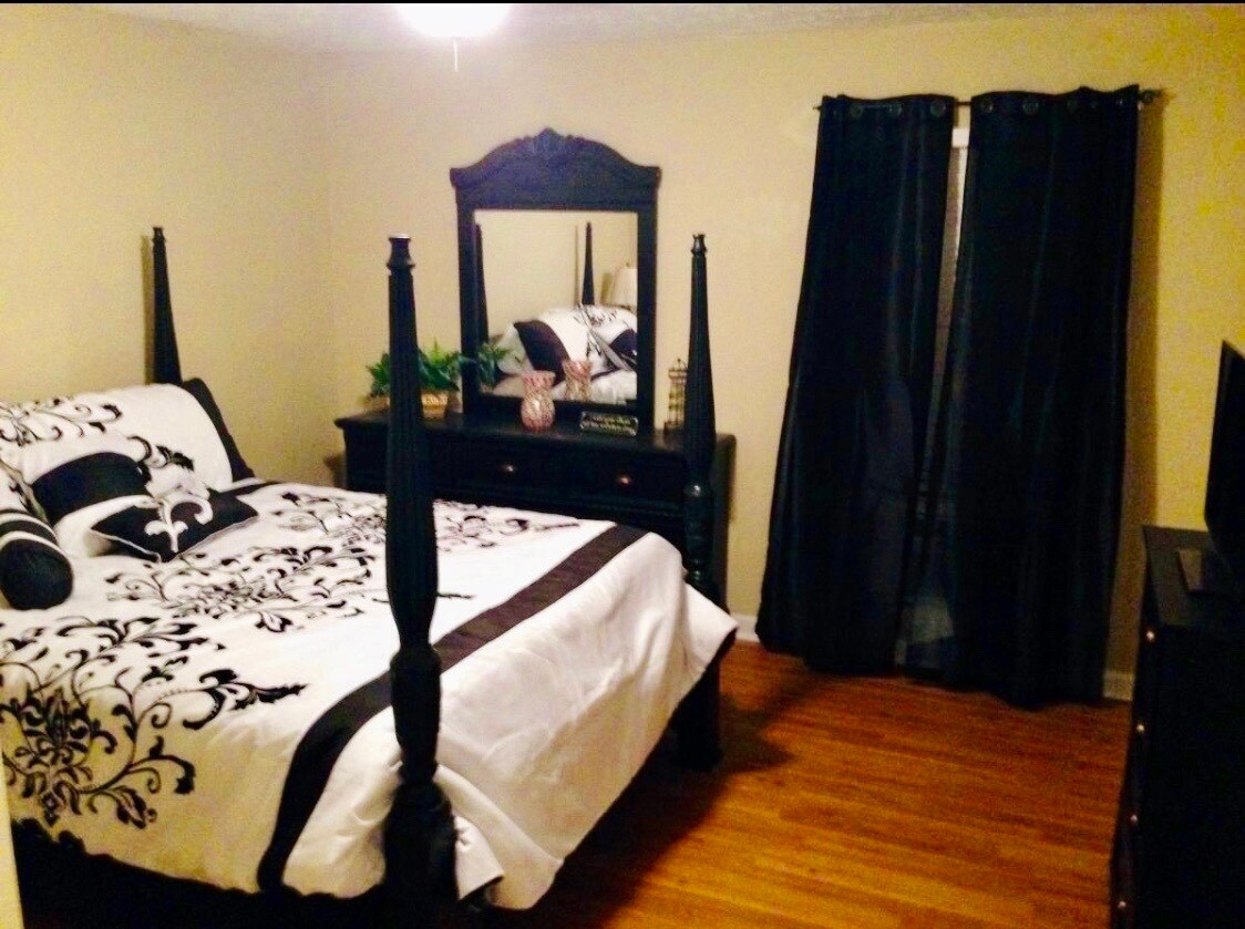 Bedroom 1 - 1022 Old Mayhew Rd