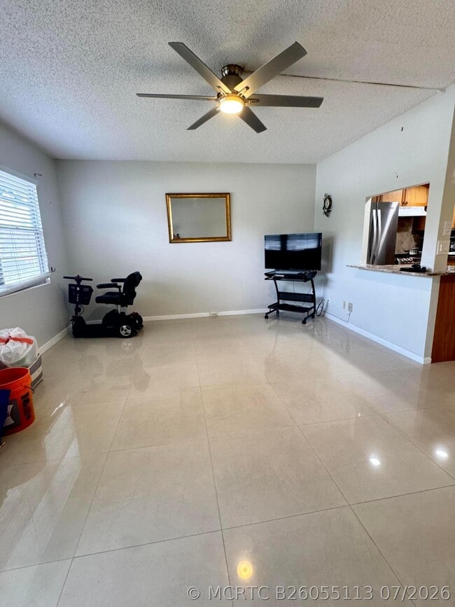Building Photo - 1036 Harwood D