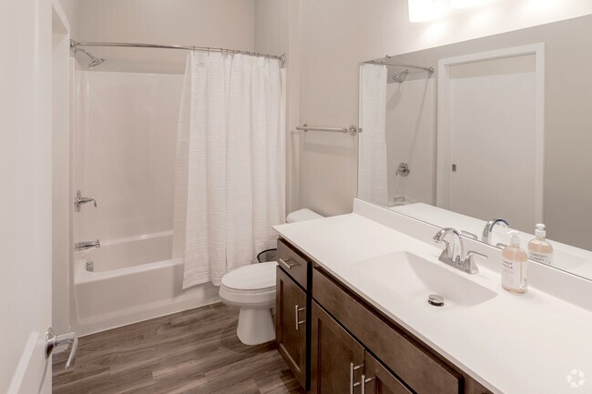 2HAB, 2BA - Bowie - Venue on 78th