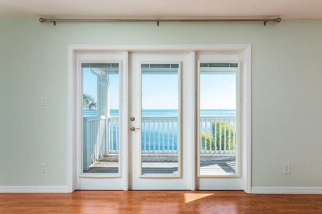 Foto del edificio - 4858 Coquina Key Dr SE