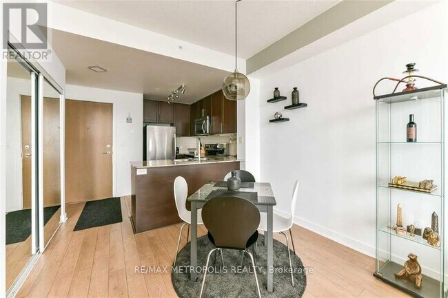 Building Photo - 3985 Grand Park Dr