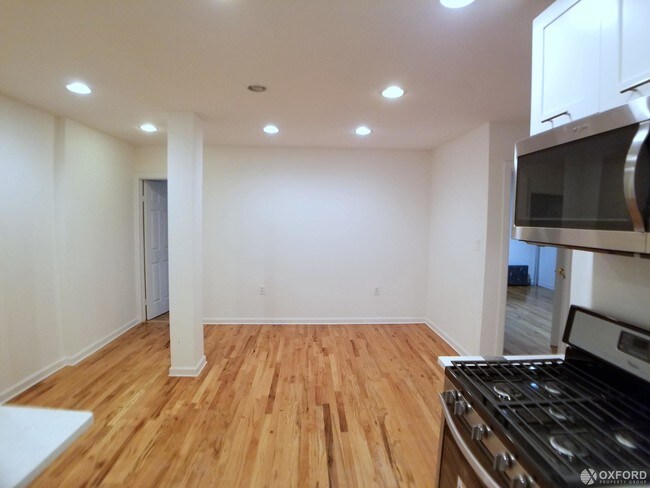 Building Photo - 267 Lincoln Place