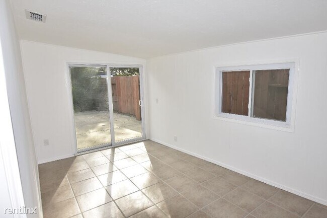 Building Photo - 3 br, 2 bath House - 9072 Goldilocks Way