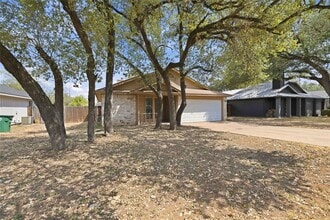 Building Photo - 3902 Stonecroft Dr