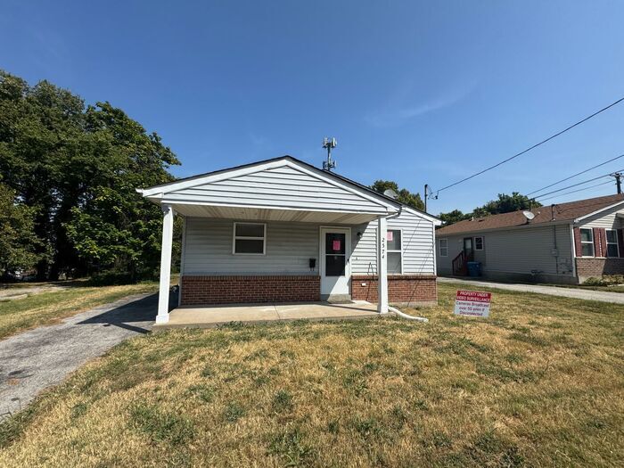 Foto principal - Freshly renovated 3bed/1bath!!
