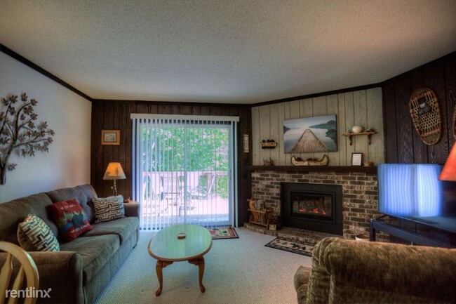 Building Photo - 2 br, 1 bath Condo - 1105 Eagle Bluff Rd 3...