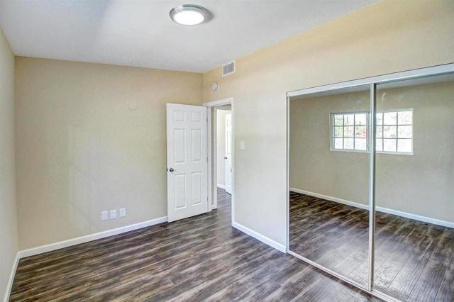 Building Photo - 3 bedroom in Reseda CA 91335