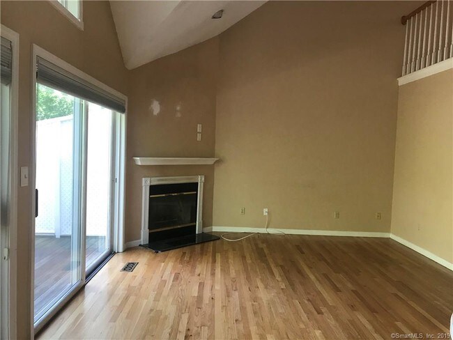 Building Photo - 3265 Whitney Ave