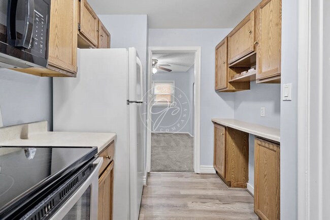 Foto del edificio - Rare 3-bedroom main-level duplex now available! .