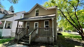 Building Photo - 1057 Lincoln Ave NW