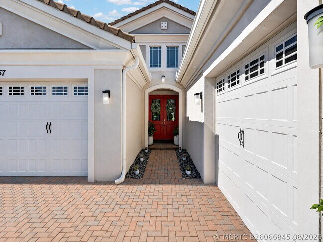 Building Photo - 15957 Whippoorwill Cir