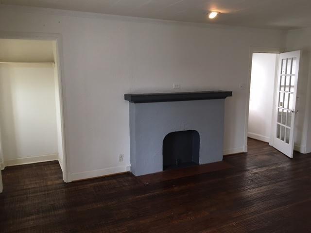 Building Photo - 6013 Ross Ave