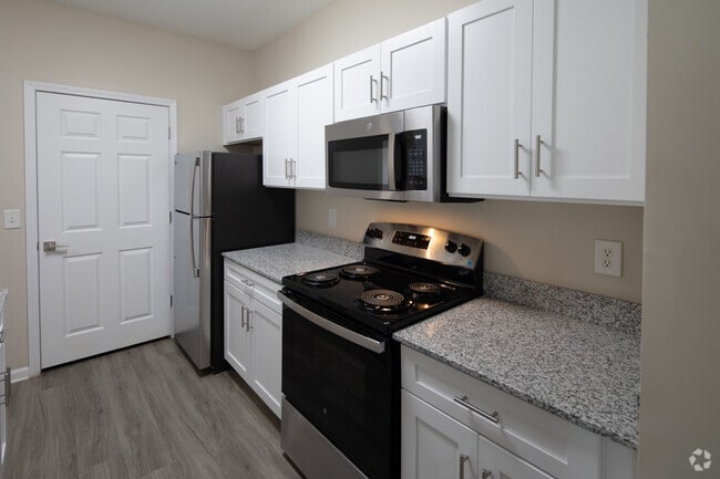 3BR, 2BA - 1,252SF - Kitchen - Haven Cross Creek