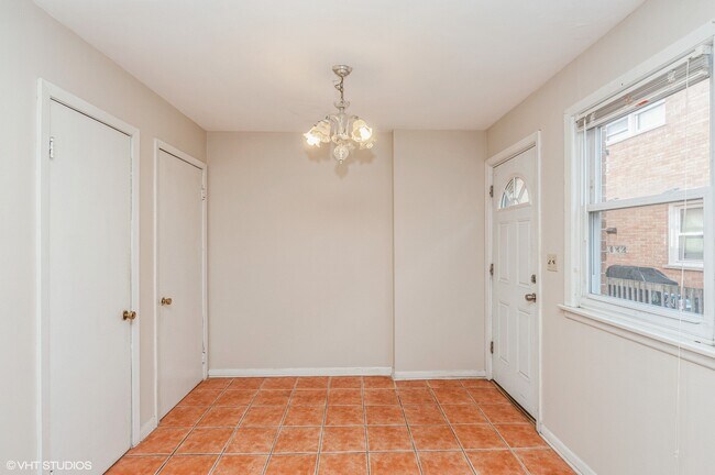 Foto del edificio - 8814 Prospect St