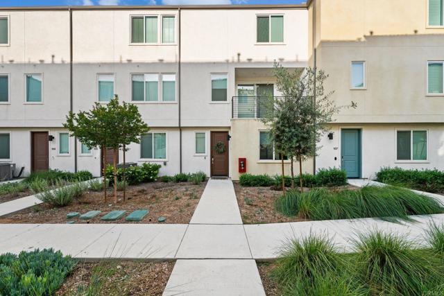 Building Photo - 5485 Seacliff Pl