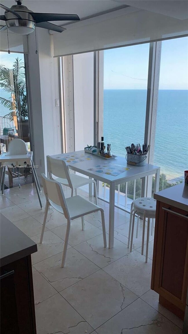 Building Photo - 881 Ocean Dr