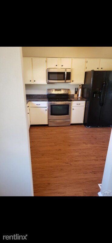 Building Photo - 3 br, 1.5 bath House - 2020 Emilia St