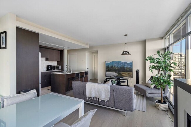 Photo du bâtiment - 158 13th St W